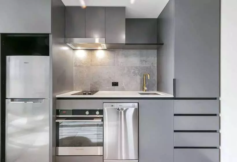 ホテル Melbourne City Apartment