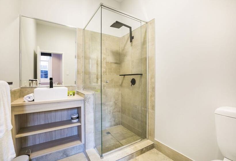 酒店 Nightcap At Belgian Beer Cafe