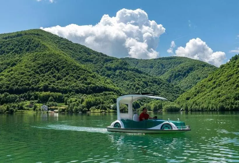 هتل Plivsko Jezero