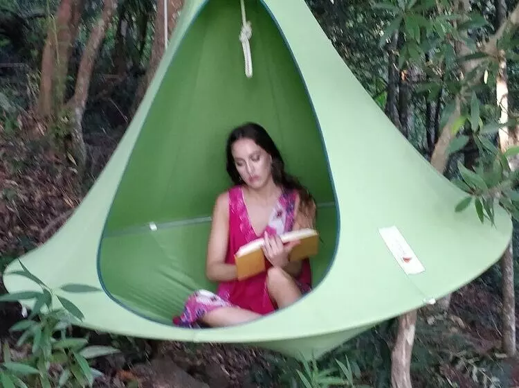 Hotelli Treehouse Chalets