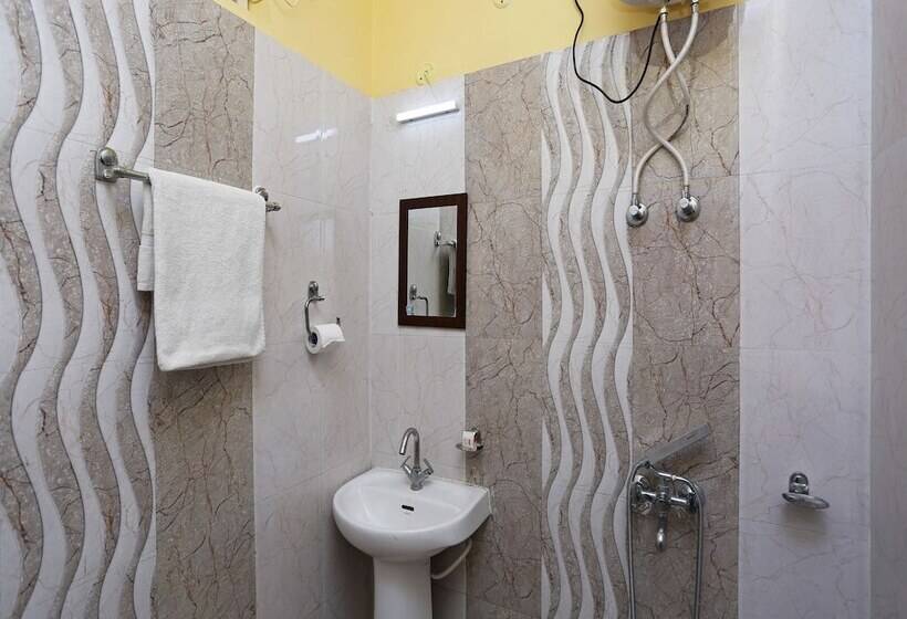 Hotel Uttaranchal Inn By Oyo Rooms