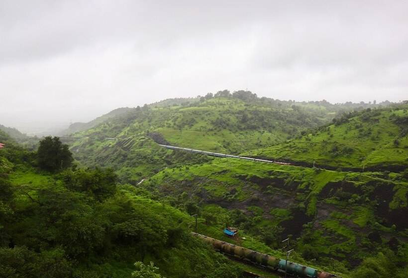 Manas Resort With Petting Zoo