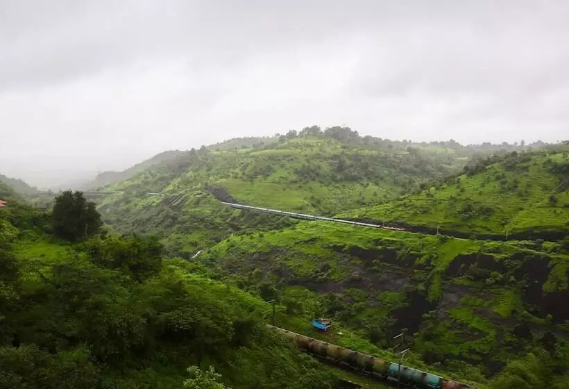 Manas Resort With Petting Zoo