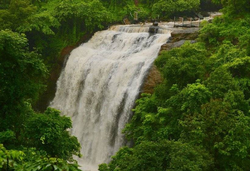 Manas Resort With Petting Zoo