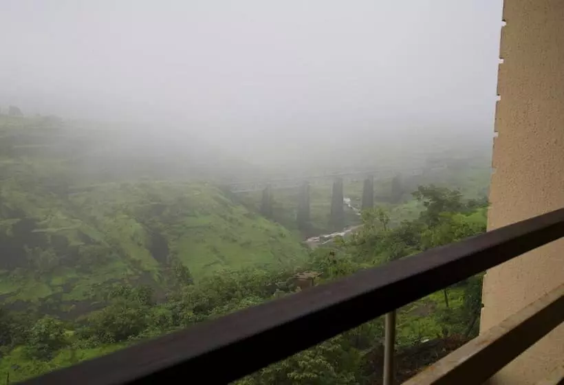 Manas Resort With Petting Zoo