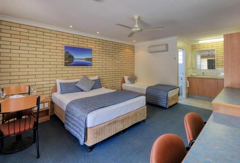 モーテル Riverland Motor Inn