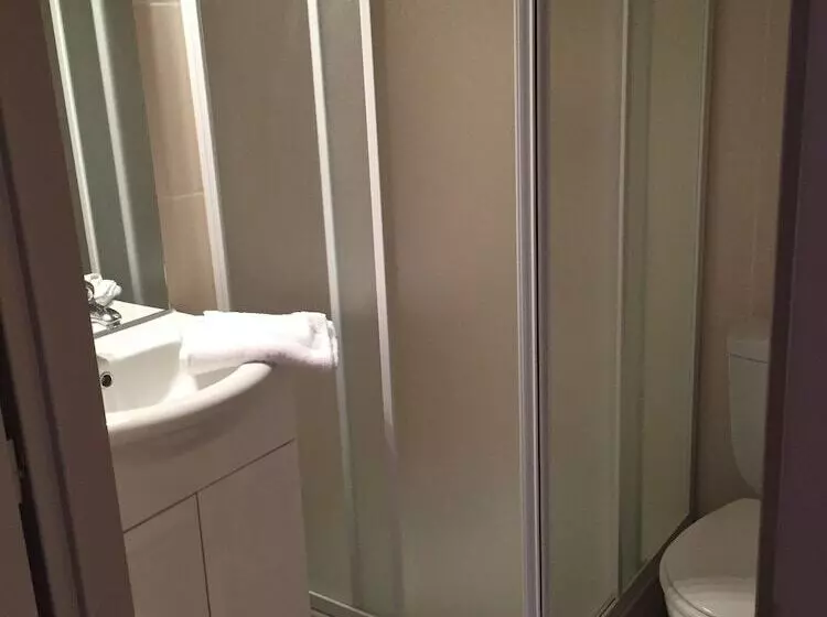 Majatalo Le Grand Joly