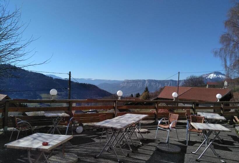 بنسيون Le Grand Joly