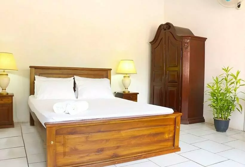 Majatalo Aurelia Negombo