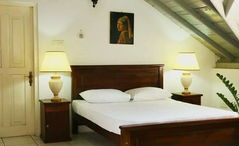 Majatalo Aurelia Negombo