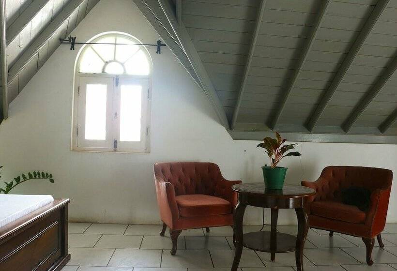 بنسيون Aurelia Negombo