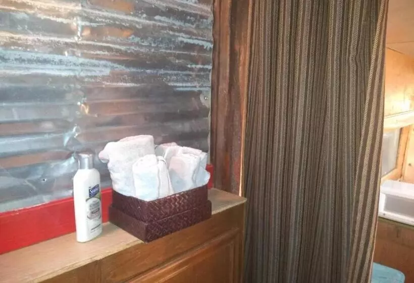 Majatalo La Loma Del Chivo Llc Stone Cottage Alternative Building