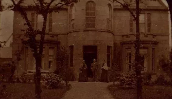 پانسیون The Limes Guest House