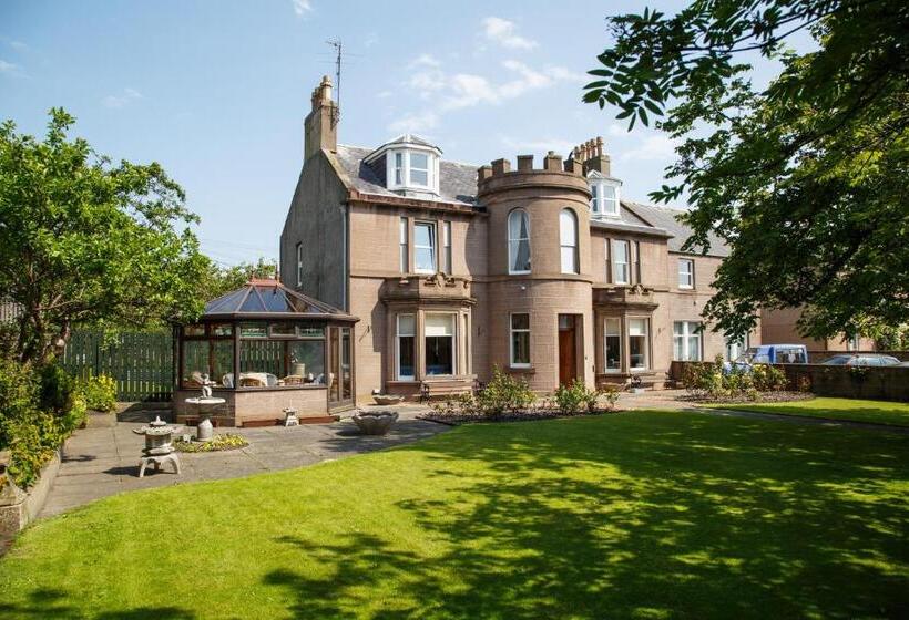 Pensjonat The Limes Guest House