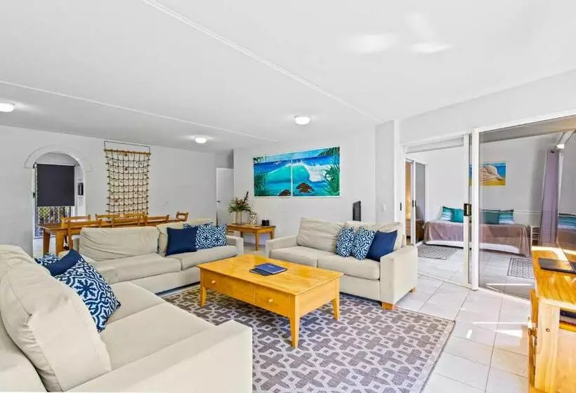 Lomakeskus The Islander