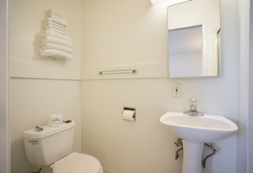 فندق Berkeley Inn