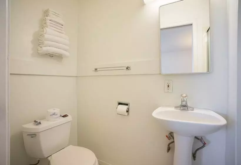 Отель Berkeley Inn