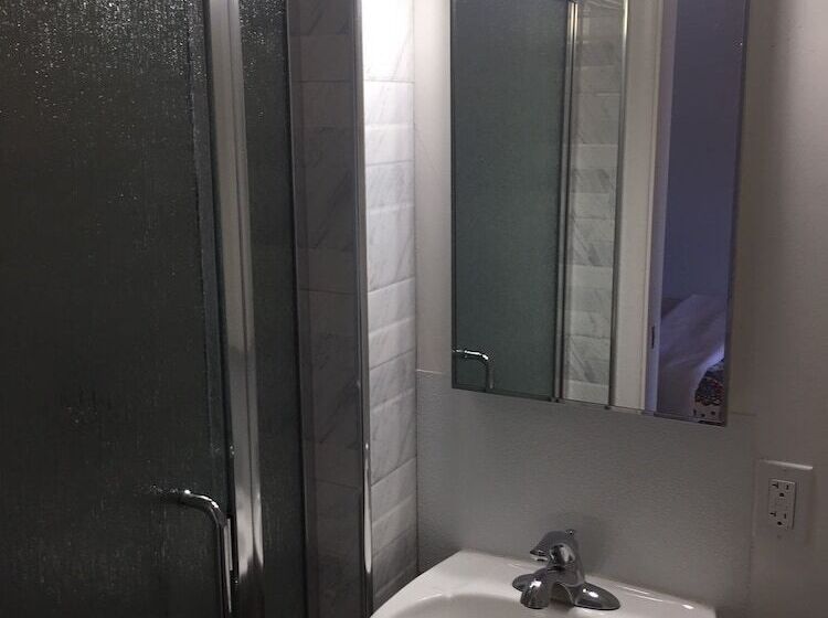 فندق Berkeley Inn