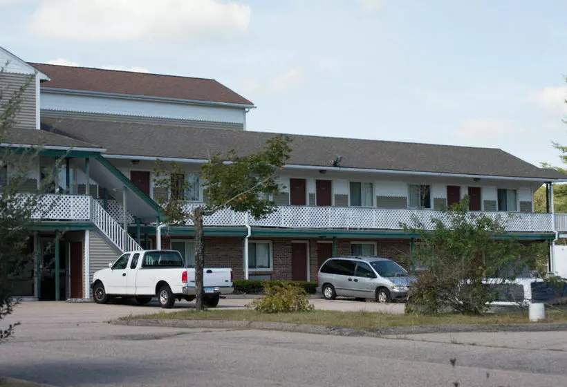 هتل Budget Inn North Stonington