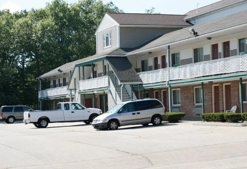 هتل Budget Inn North Stonington