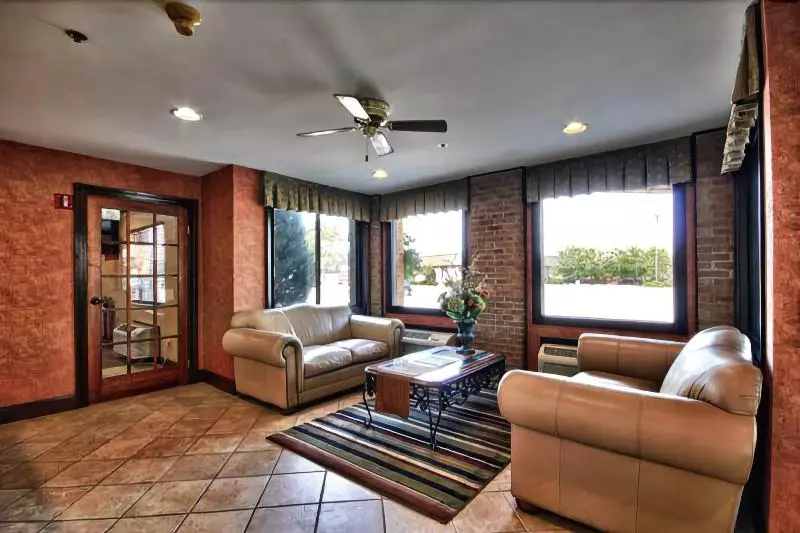 Hotelli Christopher Inn And Suites