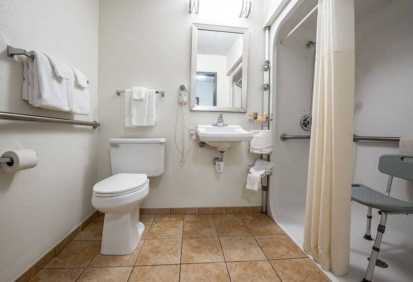 호텔 Christopher Inn And Suites