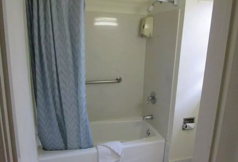 酒店 Discovery Inn Monterey Bay