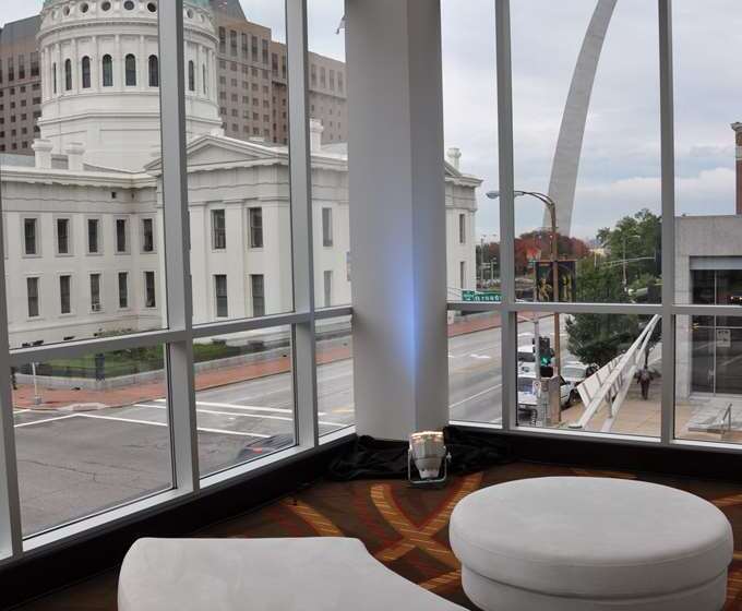 فندق Hilton St. Louis At The Ballpark
