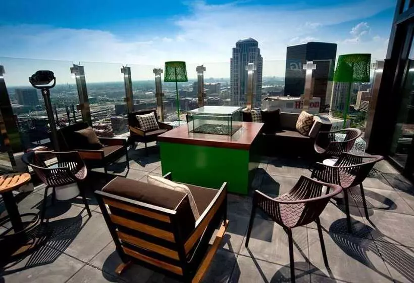 Hotelli Hilton St. Louis At The Ballpark