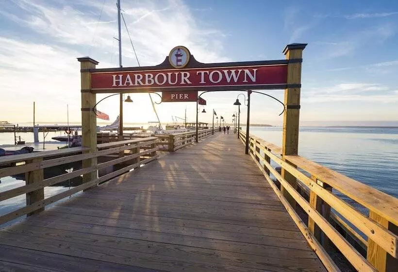 ホテル Inn And Club At Harbour Town