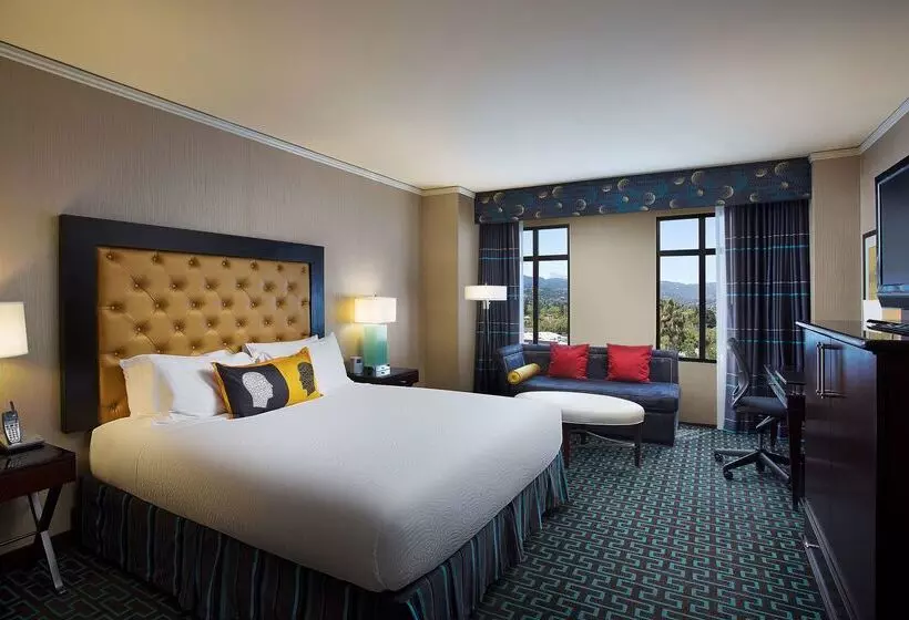 Juniper Hotel Cupertino, Curio Collection By Hilton