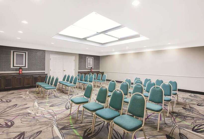 Szálloda La Quinta Inn & Suites By Wyndham Beaumont West