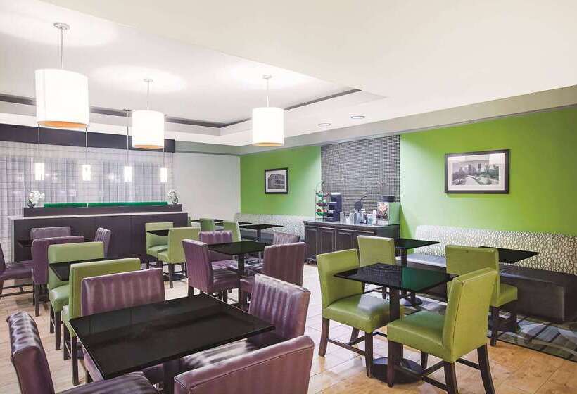 Szálloda La Quinta Inn & Suites By Wyndham Beaumont West