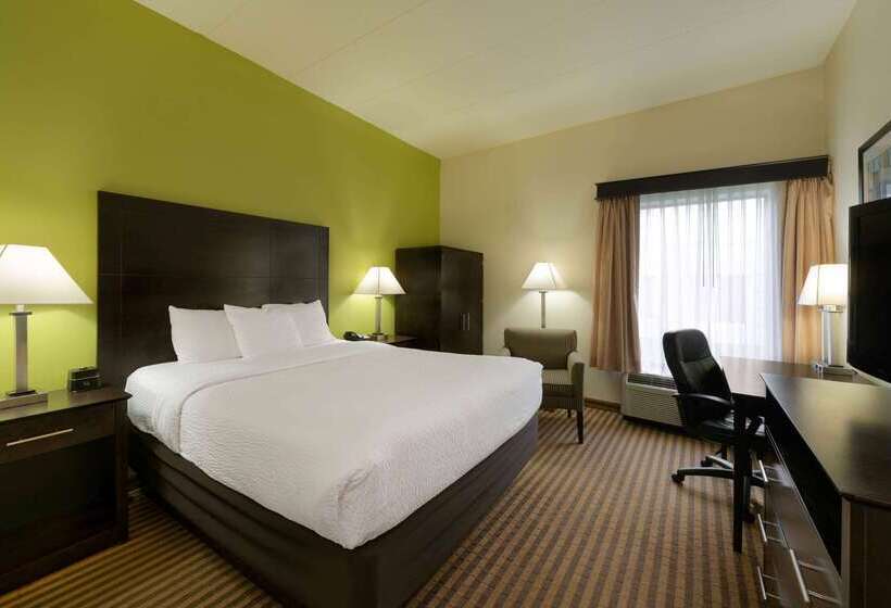 Отель La Quinta Inn & Suites By Wyndham Columbus   Grove City