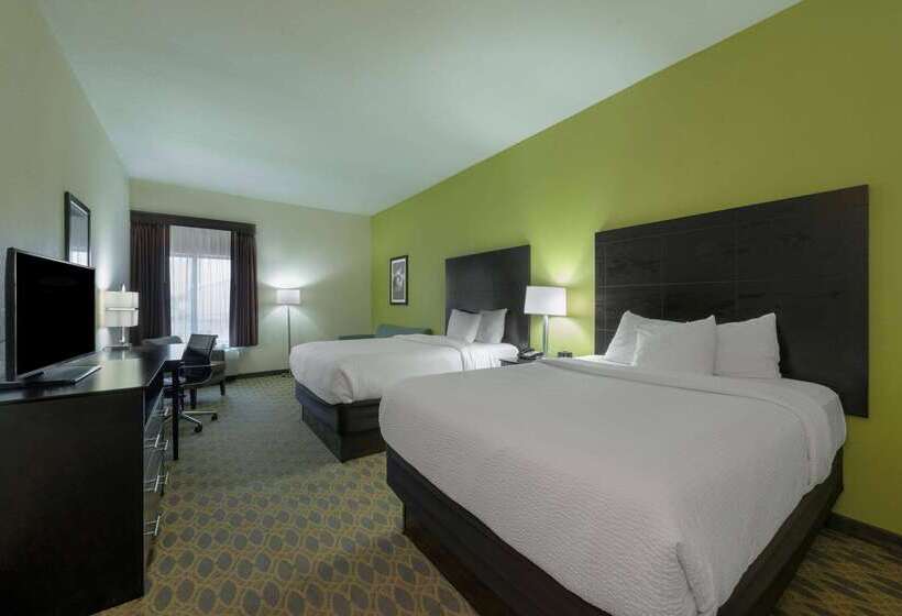 Отель La Quinta Inn & Suites By Wyndham Columbus   Grove City