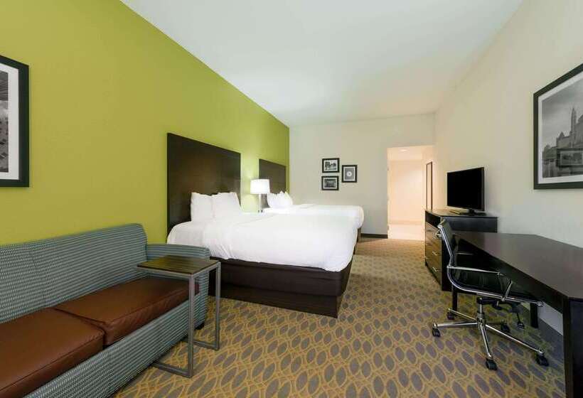 Отель La Quinta Inn & Suites By Wyndham Columbus   Grove City