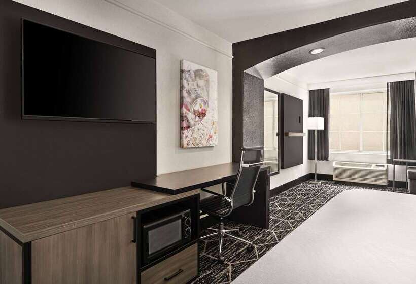 酒店 La Quinta By Wyndham Hesperia Victorville