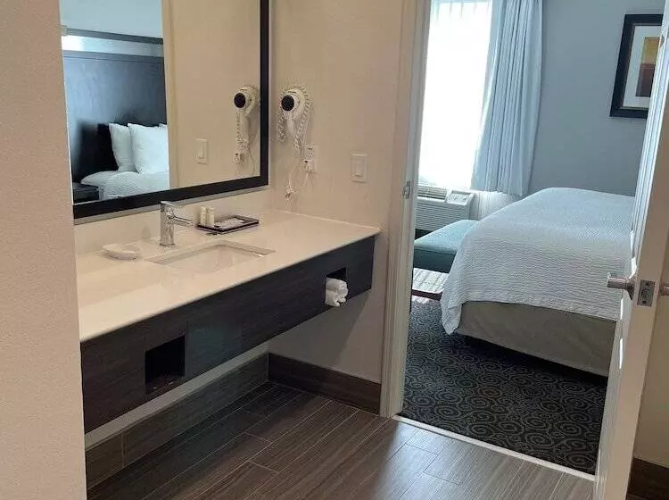 ホテル Spark By Hilton Houston West Clay Road