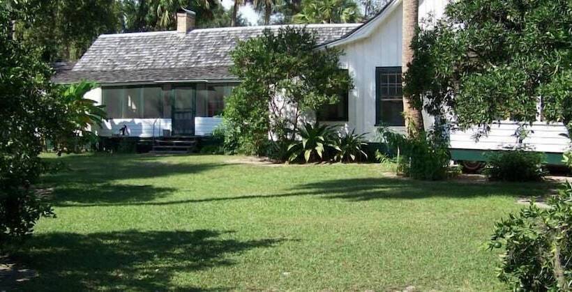 فندق Micanopy Inn