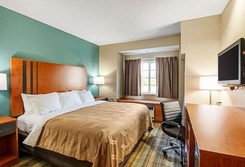 فندق Quality Inn & Suites I81 Exit 7