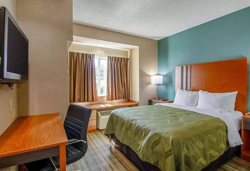هتل Quality Inn & Suites I81 Exit 7