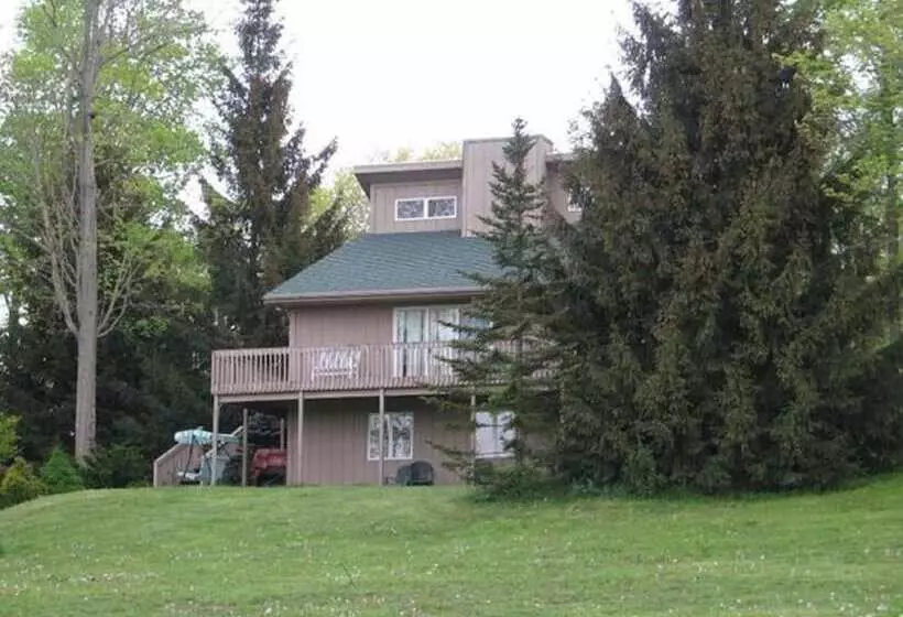 호텔 Spruce Hill Inn & Cottages