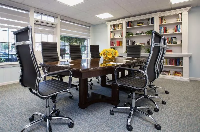 هتل The Bellmoor Inn And Spa