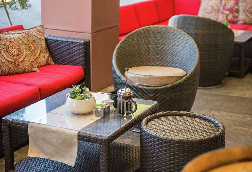 Juniper Hotel Cupertino, Curio Collection By Hilton