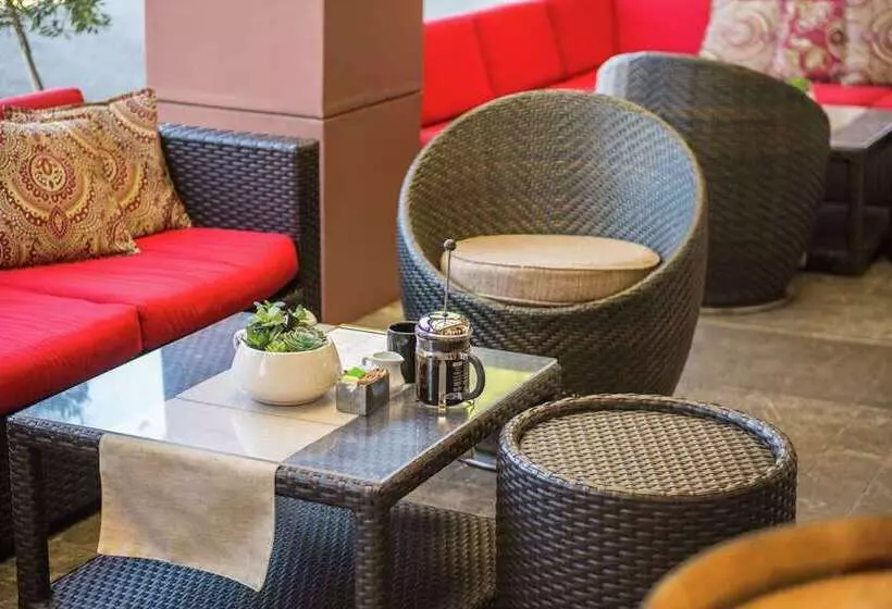 Juniper Hotel Cupertino, Curio Collection By Hilton