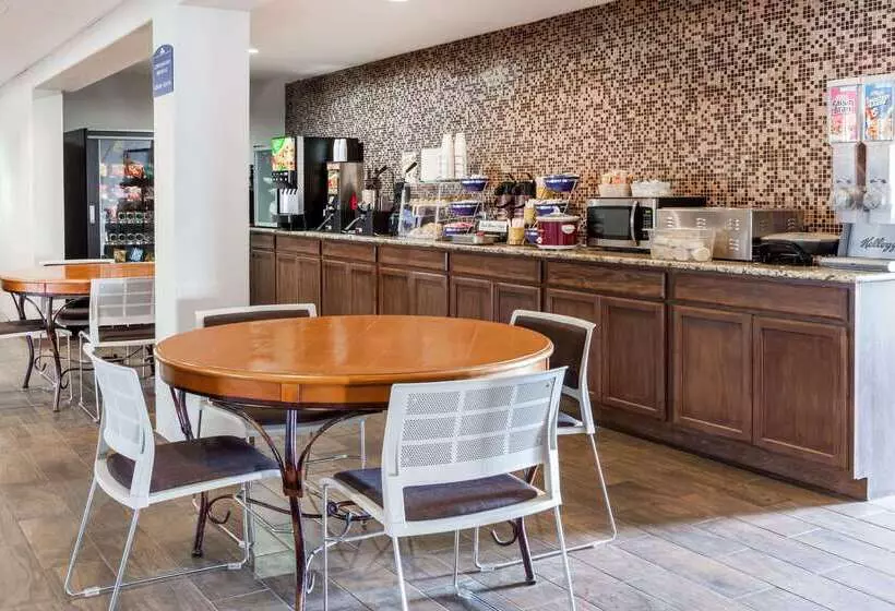 Microtel Inn & Suites By Wyndham Ardmore