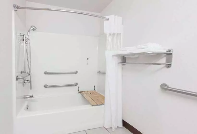 Microtel Inn & Suites By Wyndham Ardmore