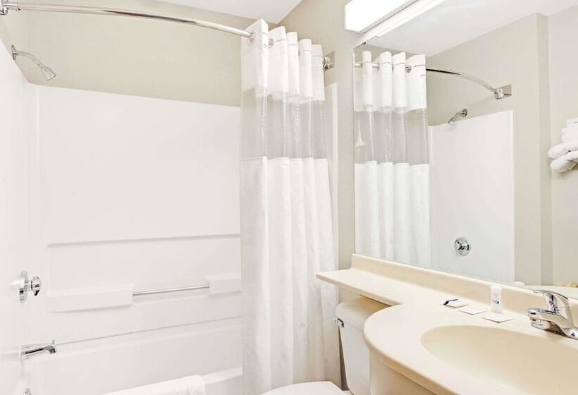 Microtel Inn & Suites Urbandale