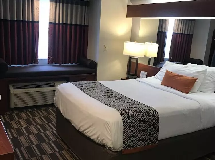 Microtel Inn & Suites Urbandale