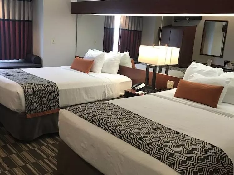 Microtel Inn & Suites Urbandale